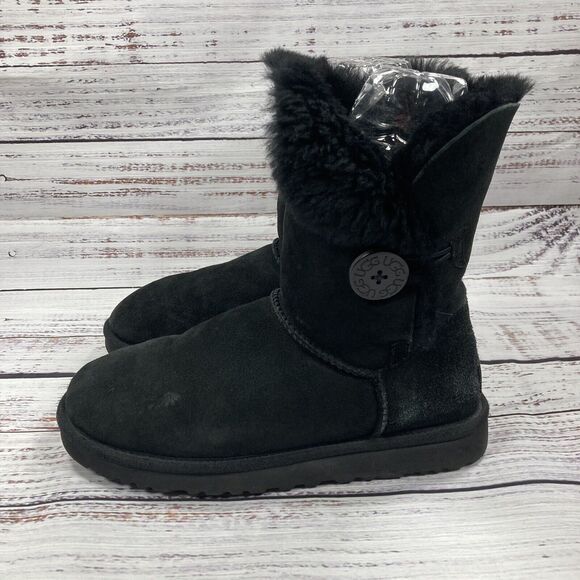 Ugg Bailey Button Short II 2 Black Sheepskin Suede Winter Boots, Women’s Size 7 - Picture 3 of 9